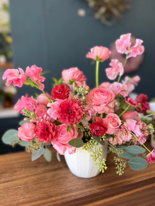 *VALENTINE'S* MEDIUM SEASONAL ARRANGEMENT