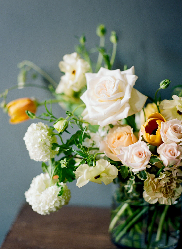 *VALENTINE'S* MEDIUM SEASONAL ARRANGEMENT