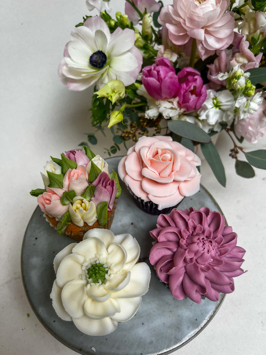 *VALENTINE'S DAY* Flower Cupcakes