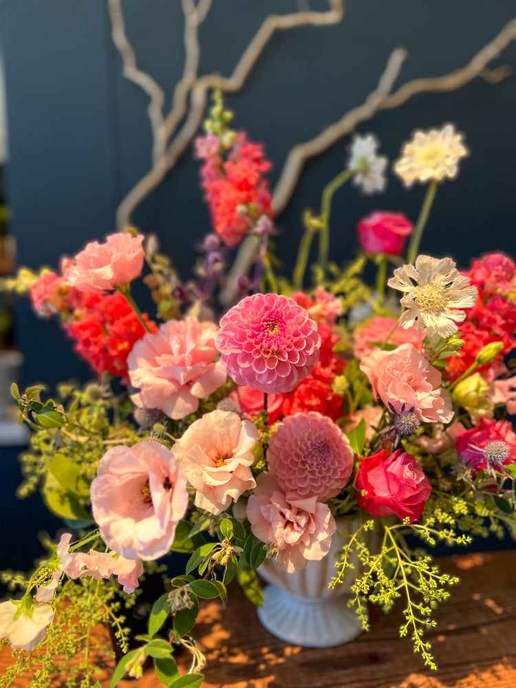 *VALENTINE'S*  LARGE SEASONAL ARRANGEMENT